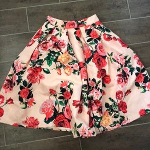 Rachel Parcell skirt size small